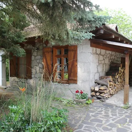 Garábi Udvarház Agroturismo *