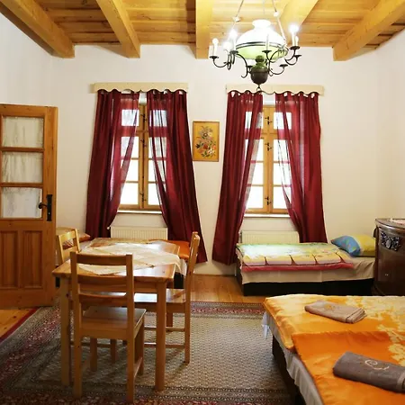 Garabi Udvarhaz Garáb