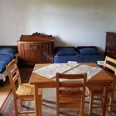 Garabi Udvarhaz Garáb